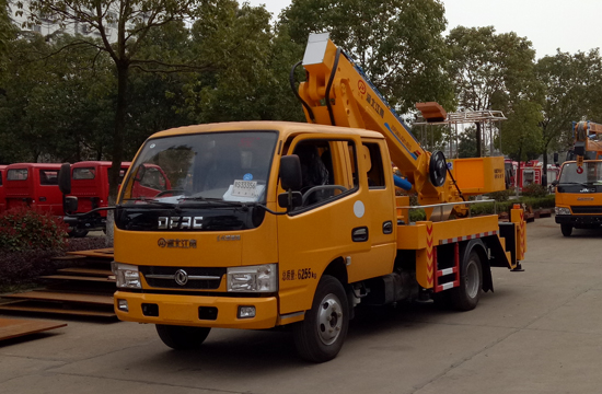 東風14米伸縮臂高空作業(yè)車